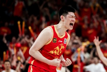世界杯直播软件-主场17战全胜！郭士强观战广厦38分大胜江苏7连胜 塔克33+6