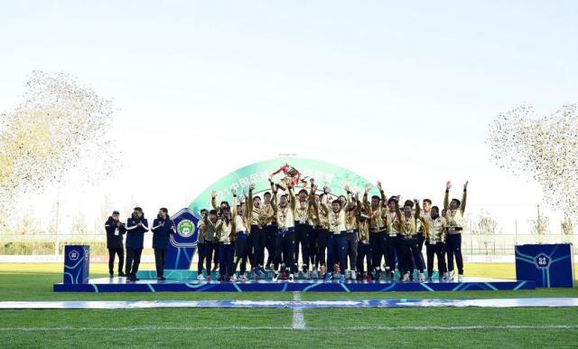 1637749422964032039.jpg 图片1 2021中国足球协会乙级联赛冠军青岛海牛 微博@C2L中乙联赛 图片1_副本.jpg